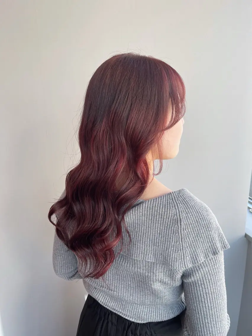 ロング カラー ブリーチ ブリーチなしカラー レッドカラー 高品質シールエクステ /艶髪/HIROのヘアスタイル