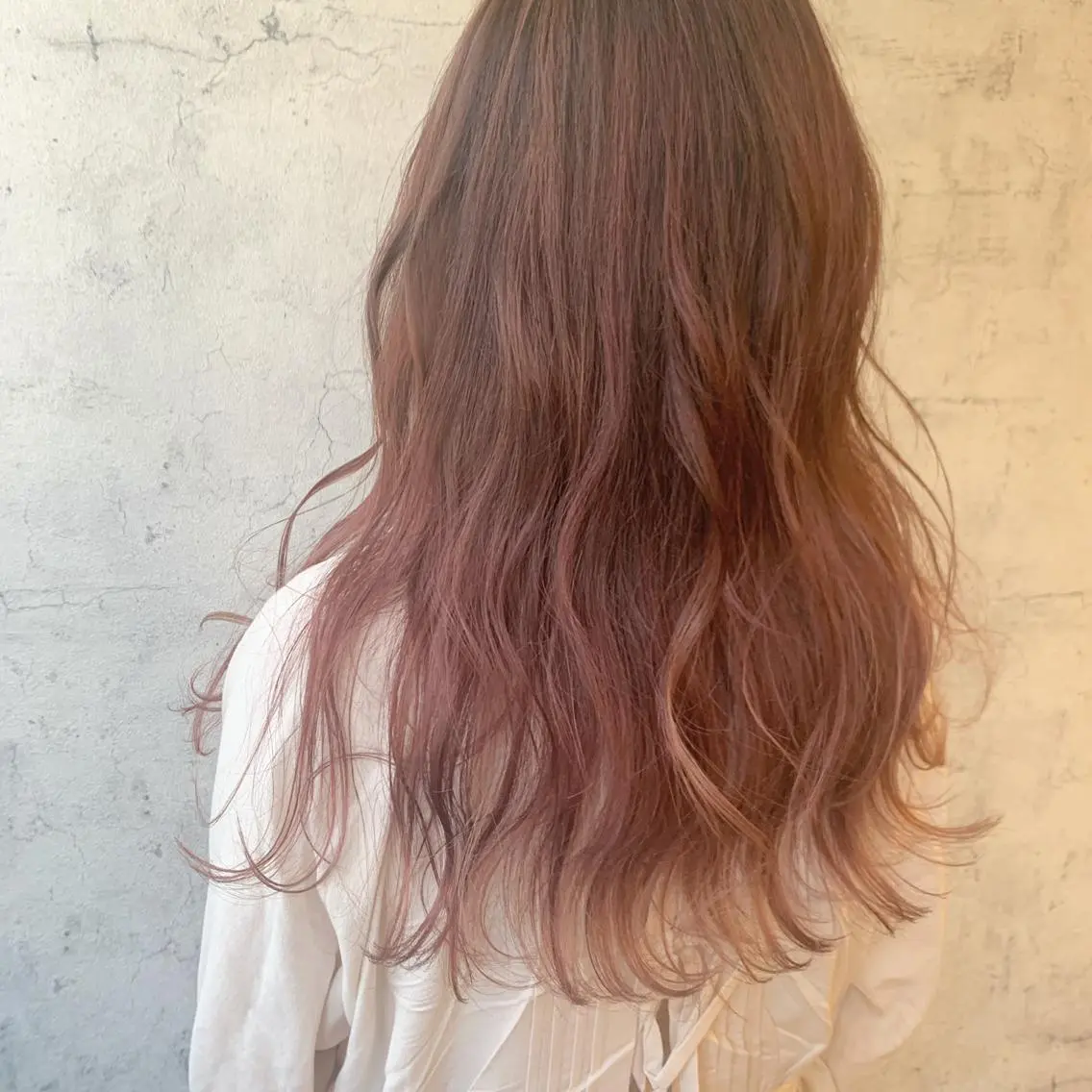 ロング カラー ピンクカラー 池田 真由美のヘアスタイル
