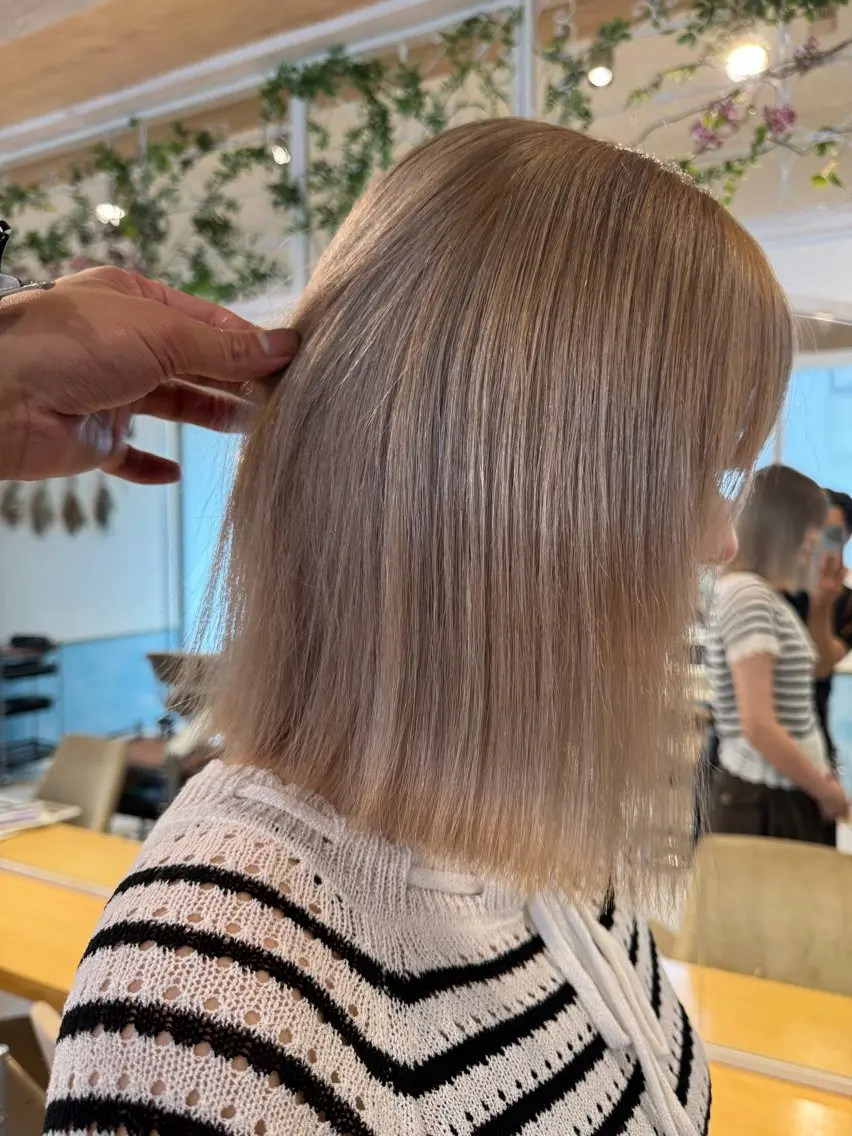 カラー Ruri縮毛矯正 酸性ストレートのヘアスタイル