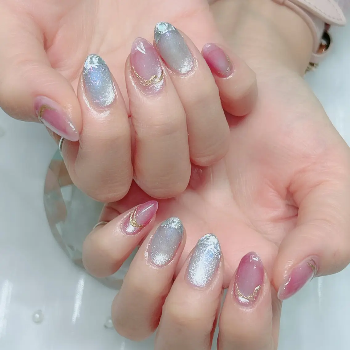 ネイル オーロラネイル ミラーネイル オフィスネイル ワンカラーネイル シンプルネイル ハンドネイル Cute Tips nailのネイルデザイン