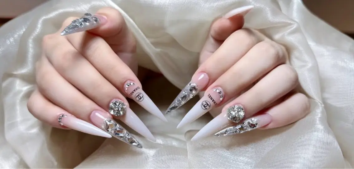 ネイル ハンドネイル WO MIAO💎のネイルデザイン