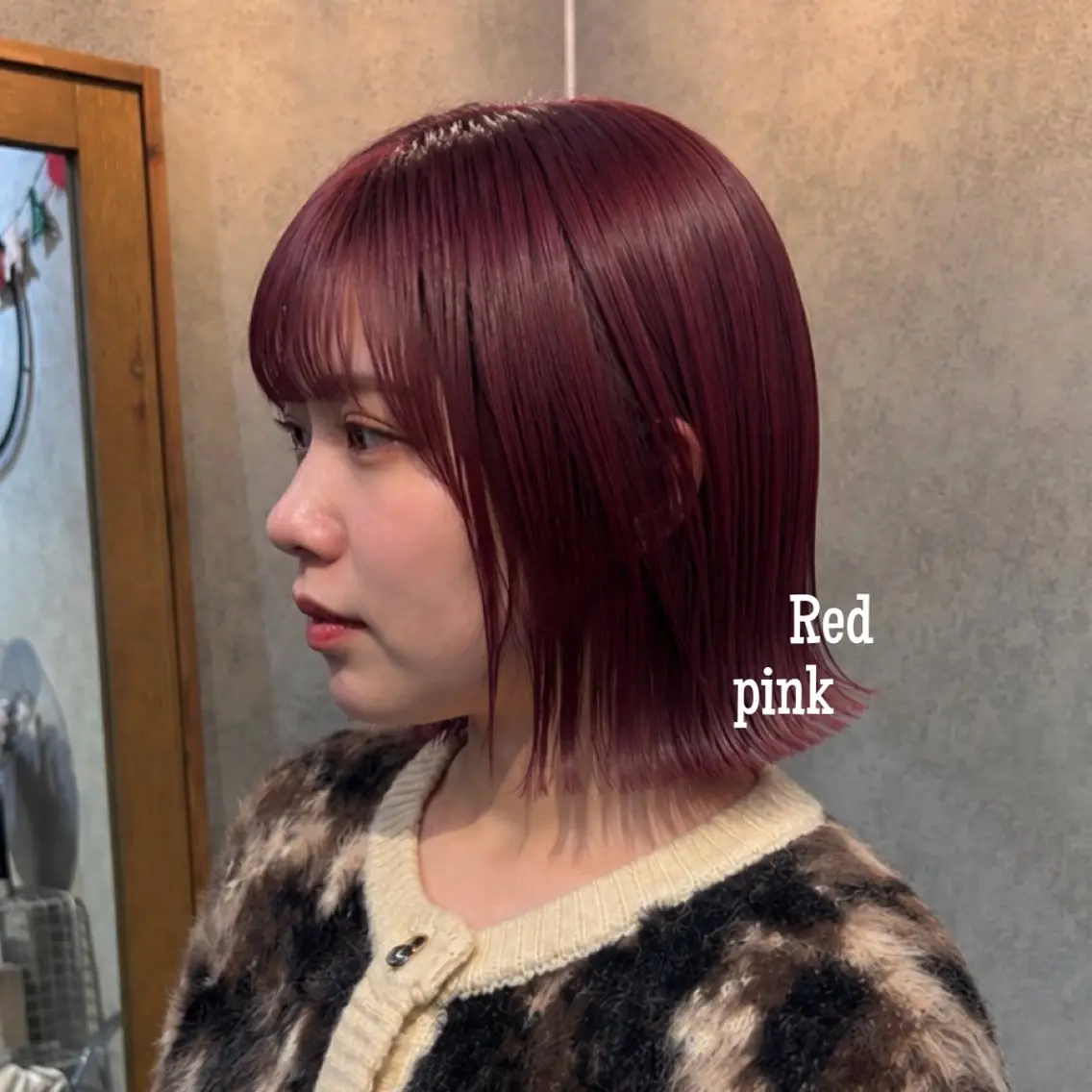 ミディアム カラー ブラウンカラー ラベンダーカラー ラベンダーブラウン ピンクカラー レッドカラー カット ヘアカラー トリートメント 暖色カラー/パラッと Bob/モエのヘアスタイル