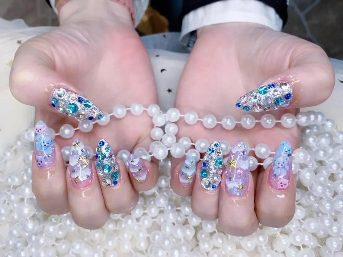 ネイル ブルー シルバー ストーンネイル babarla Nailのネイルデザイン
