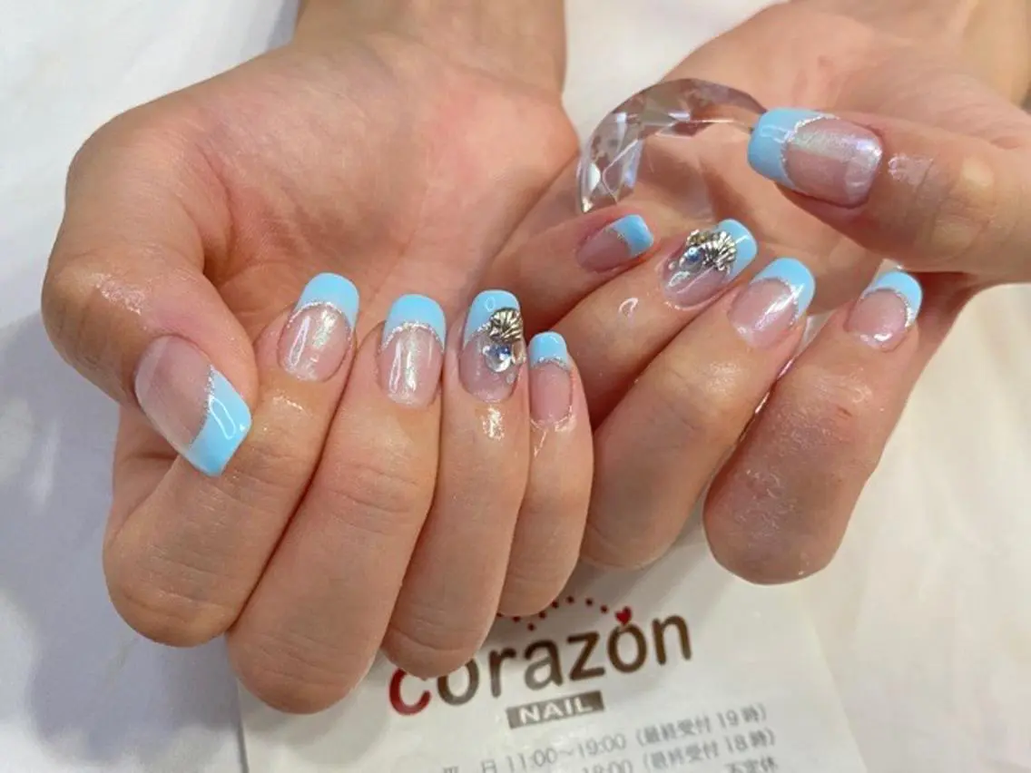 ネイル クリアネイル フレンチネイル 水色 ストーンネイル ネイリスト aicoのネイルデザイン