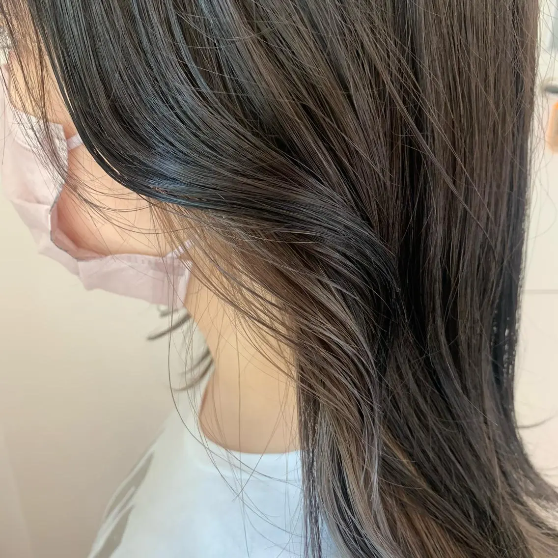 ミディアム 齊藤 来美のヘアスタイル