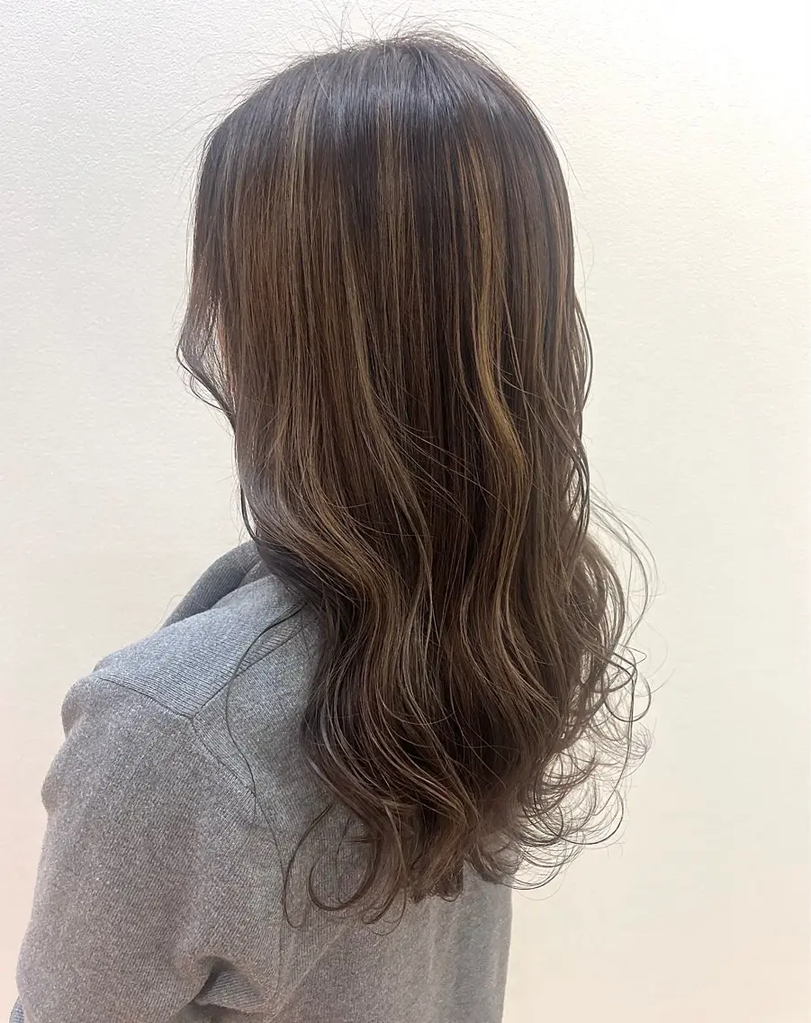 ロング カラー カット ヘアカラー 山神 あんじのヘアスタイル