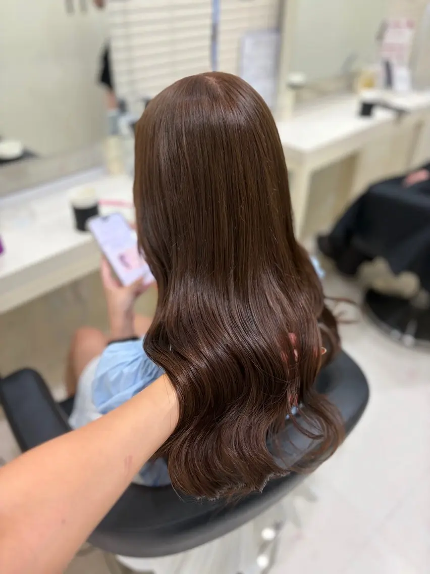 ロング カラー ショコラグレージュ グレージュ ヘアカラー レイヤー×大人可愛い ベージュHARUNAのヘアスタイル
