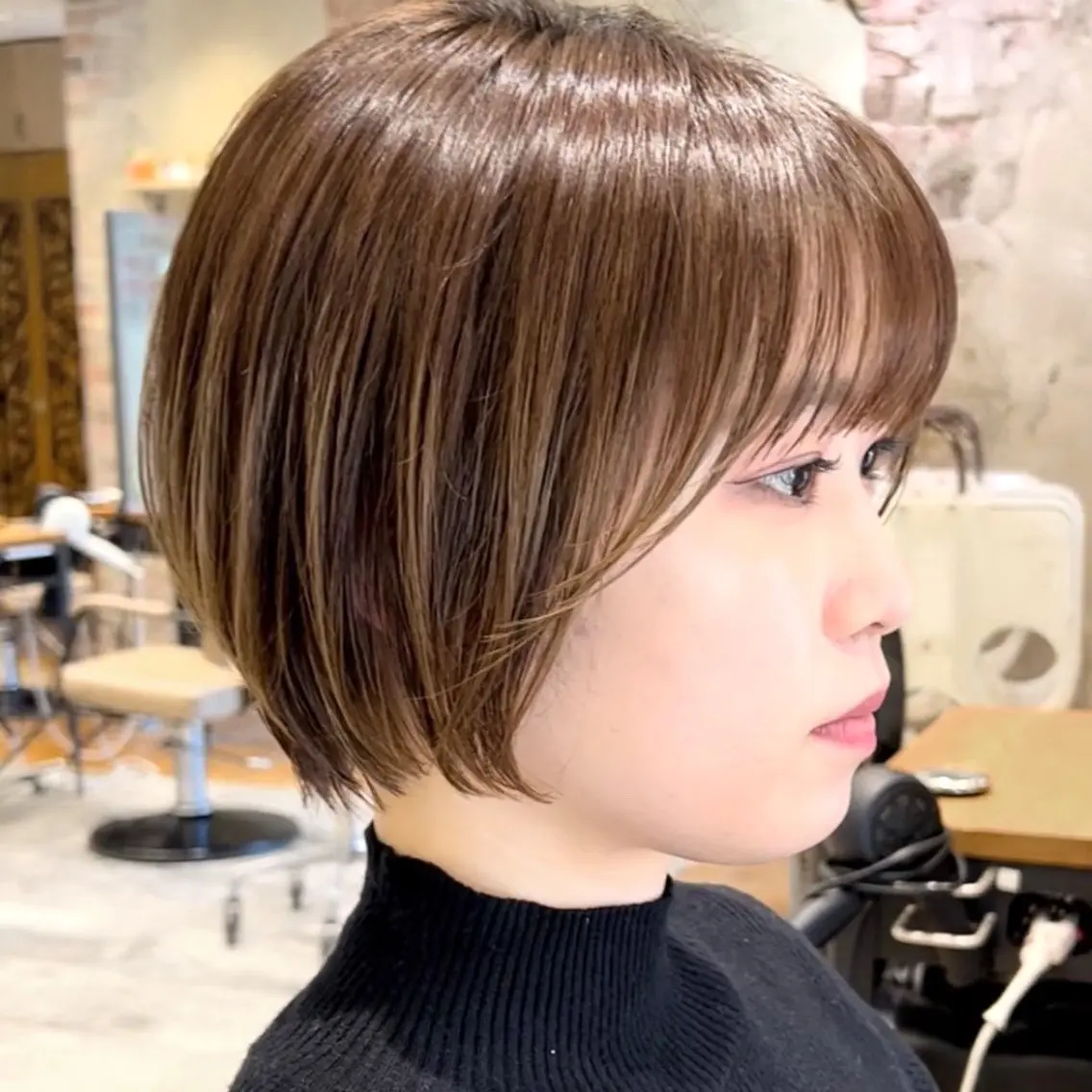 ショート カラー カット ヘアカラー トリートメント 💍新宿ショート 💍岩田莉奈のヘアスタイル