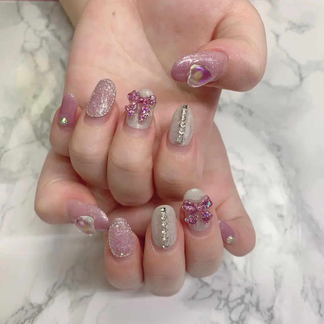 ネイル はな💎ネイル ワンホン、長さ出しのネイルデザイン