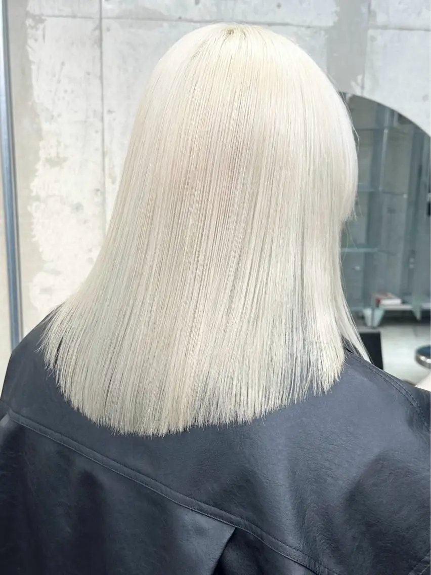 セミロング ヘアカラー トリートメント 🤍ムラ修正ブリーチ 🤍原宿/YUUのヘアスタイル