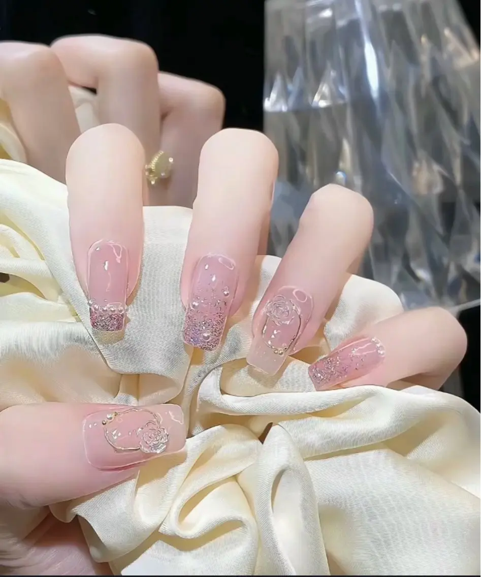 ネイル ハンドネイル 長さだし専門店 ROKANAILのネイルデザイン