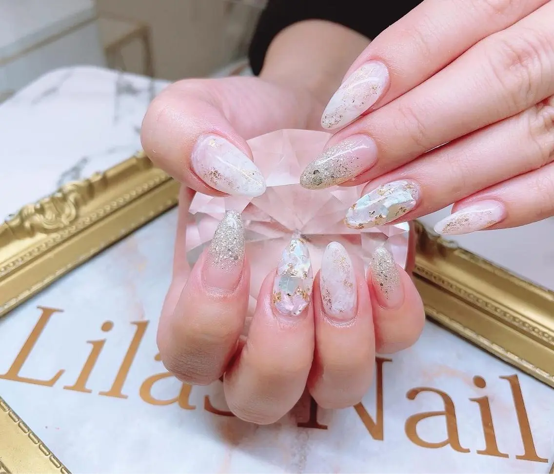 ネイル ジェルネイル ハードジェル キラキラネイル ラメ(グリッター) ロングネイル Lilas Nailのネイルデザイン