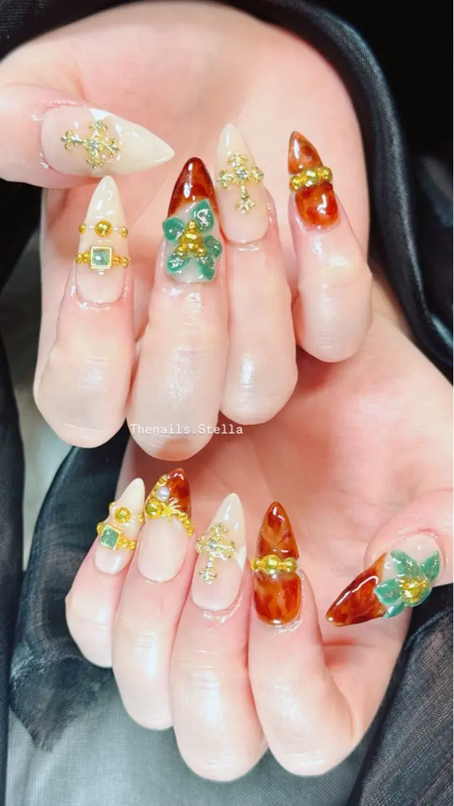 ネイル 長さ出し ネイルチップ ハンドネイル TheNails Stellaのネイルデザイン