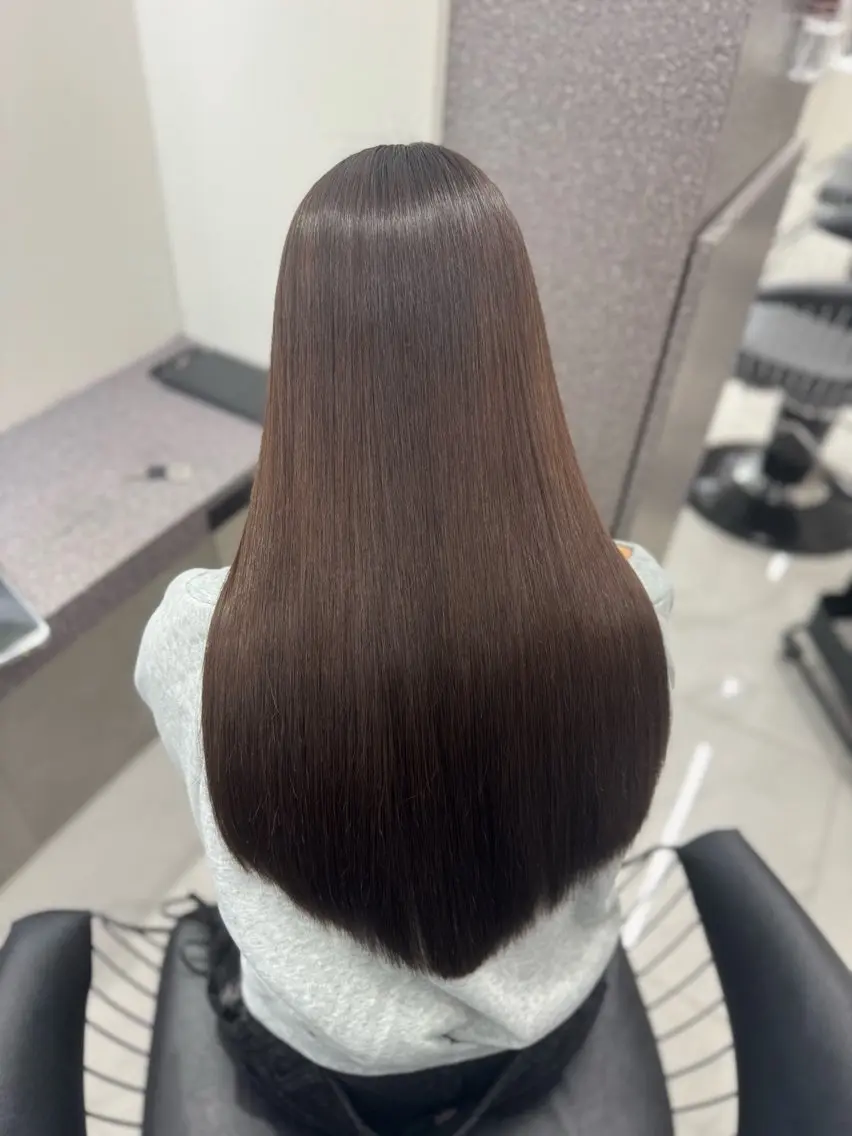 【地毛風ストレート🍀】カット+縮毛矯正+TR💇🏼‍♀️🫧の写真