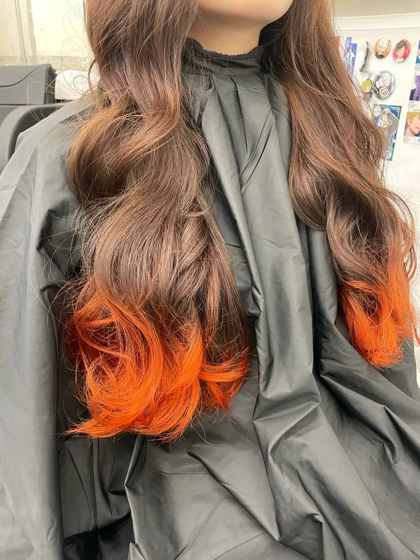 ミディアム カラー ブリーチ ケアブリーチ グラデーションカラー インナーカラー ヘアカラー インナーカラー 推し ブリーチ 髪質改善のヘアスタイル