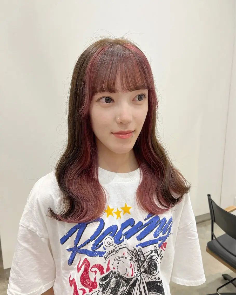 ミディアム ヘアカラー 長山 茉白のヘアスタイル