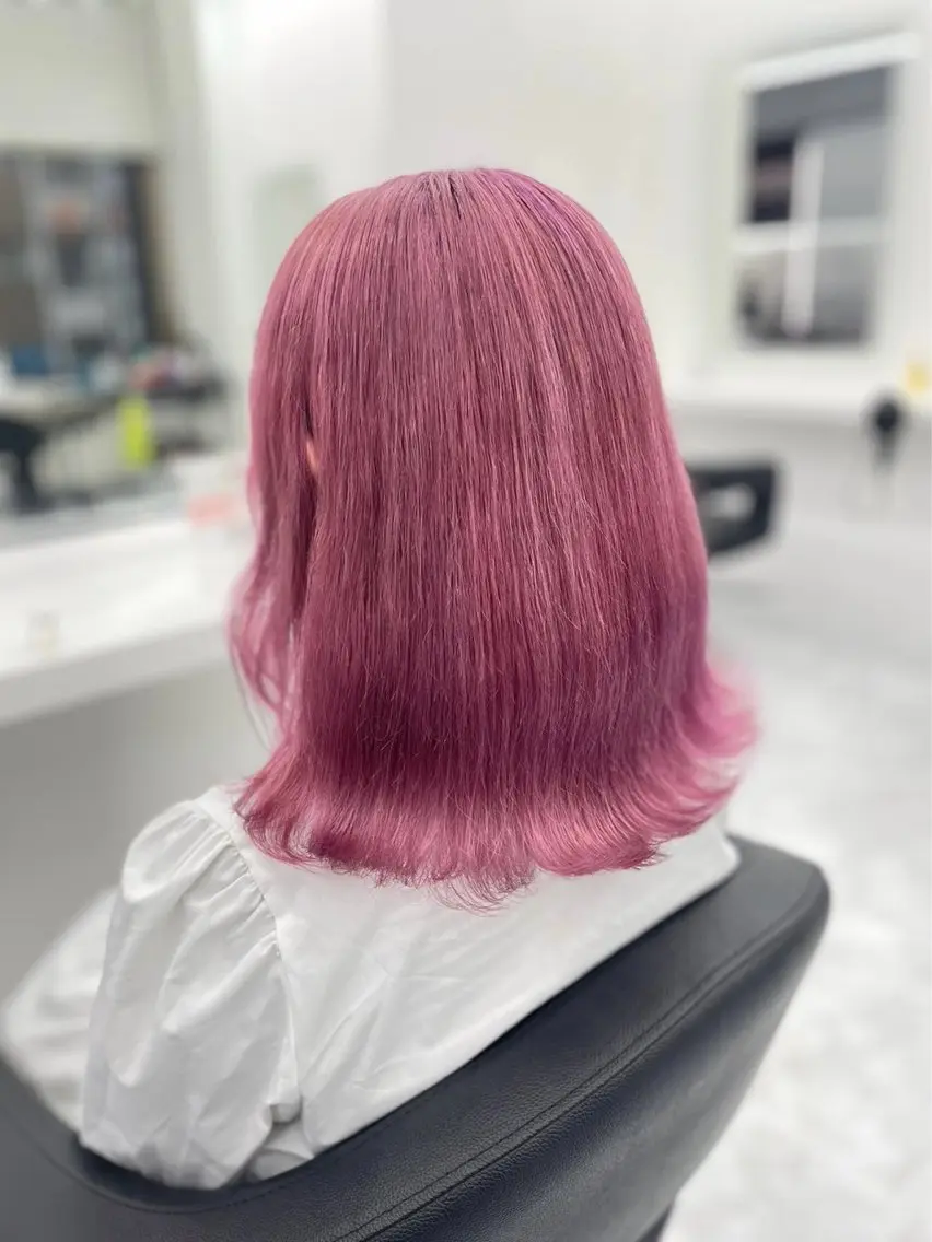 ロング 🍀yuria/ハイ トーン/ペールカラーのヘアスタイル