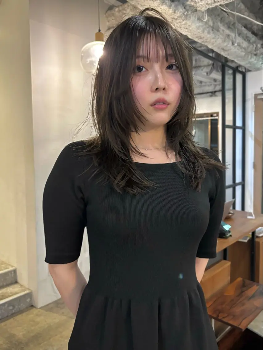 セミロング カラー ベージュカラー ブラウンカラー ブラウンベージュ 透明感カラー レイヤーカット カット ヘアカラー yu maのヘアスタイル