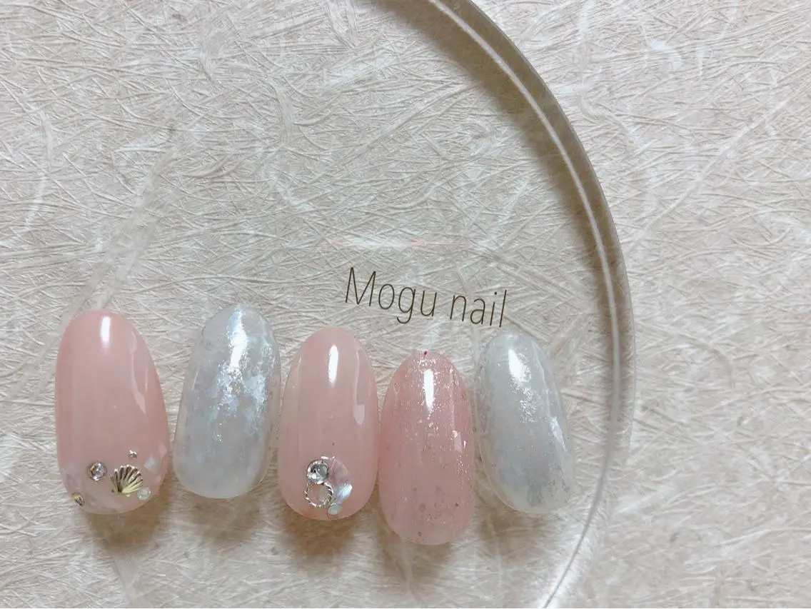 ネイル mogunail &blowのネイルデザイン