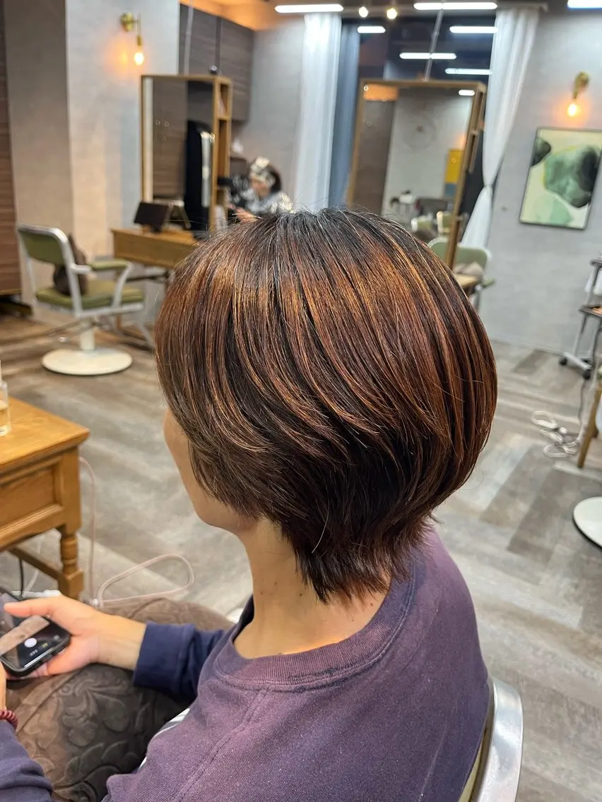 ショート カット 縮毛矯正⚡️カラー いいじまのヘアスタイル