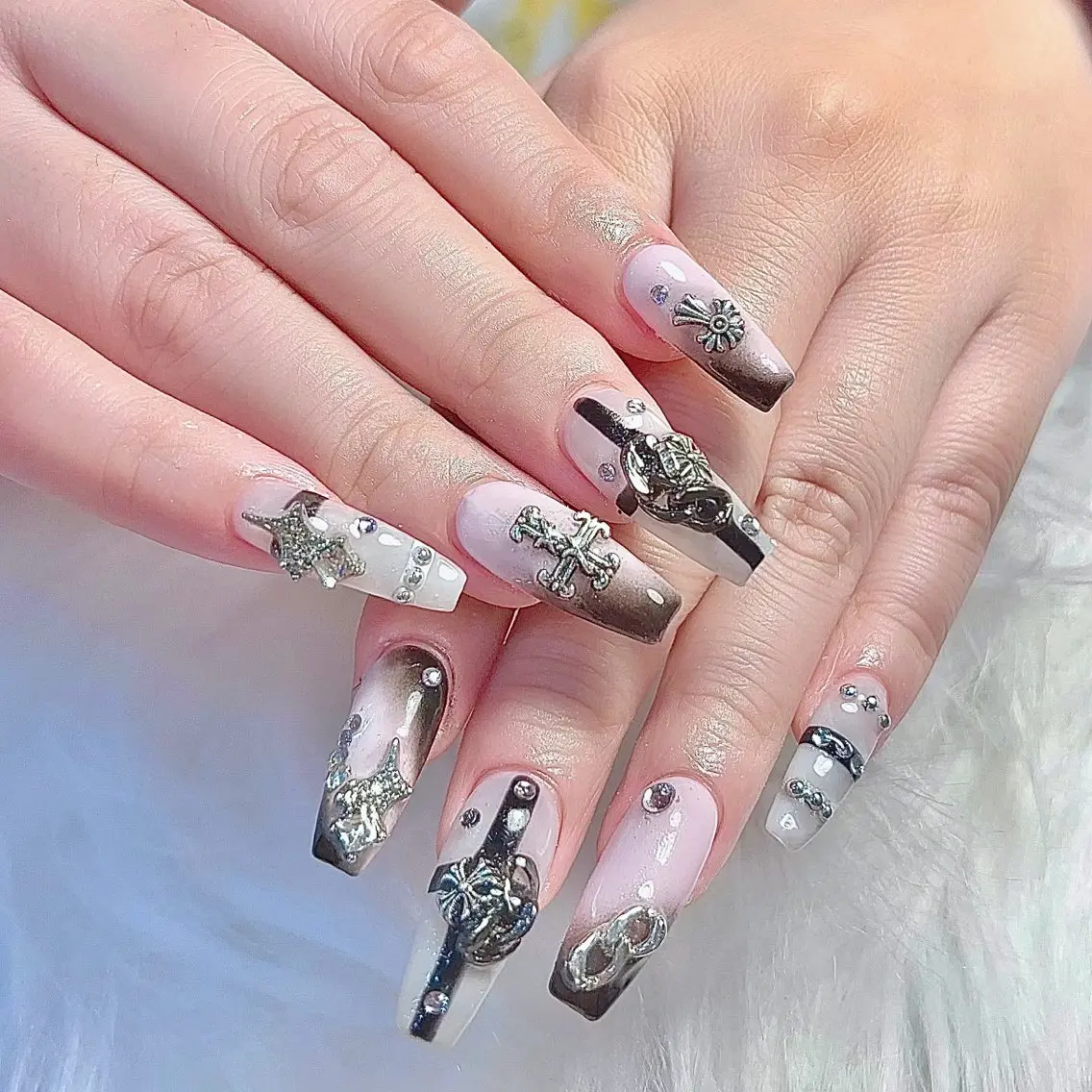 ネイル ハンドネイル 🍑長さだし ワンホン💅モモコのネイルデザイン