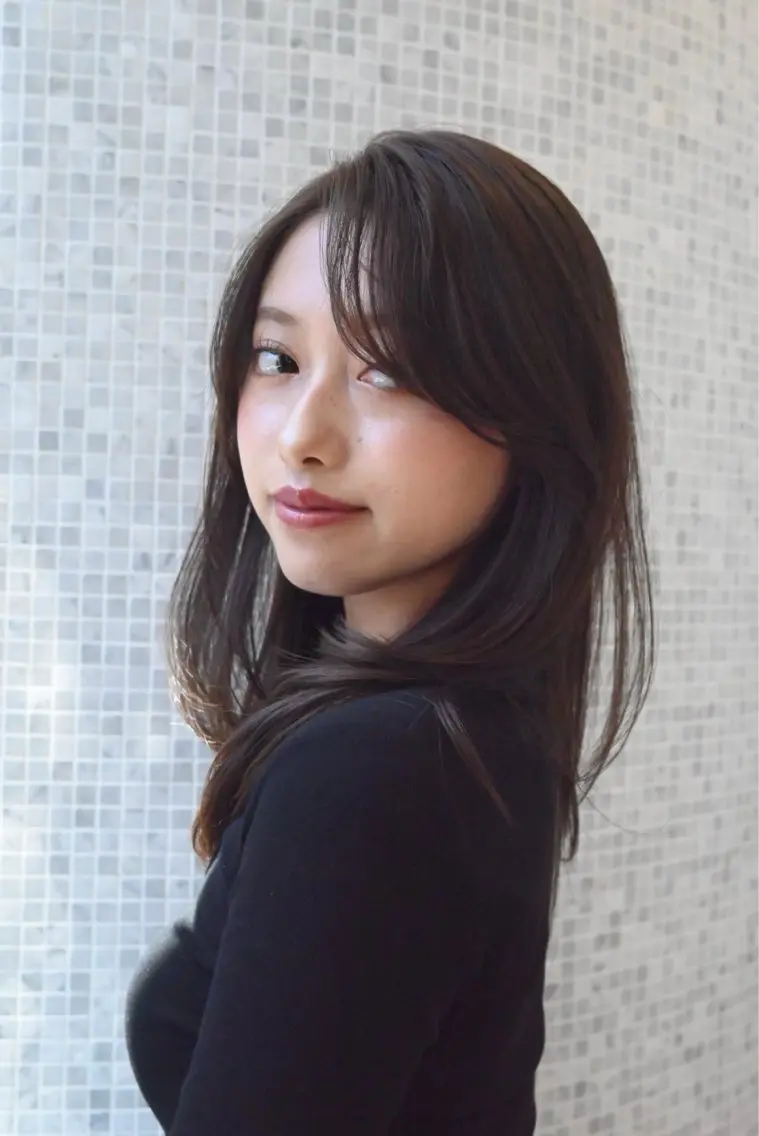 セミロング カラー レイヤー/透明感 カラー🩶ikoiのヘアスタイル