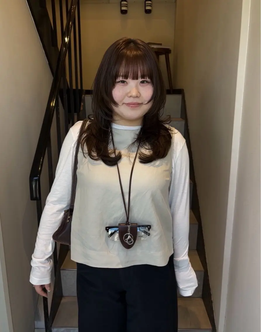 ロング レイヤーカット 坂本 桃花のヘアスタイル