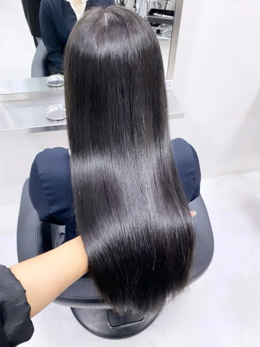 ロング パーマ 顔周りカット レイヤーカット 縮毛矯正 韓国レイヤー/ 縮毛矯正🎀minaのヘアスタイル