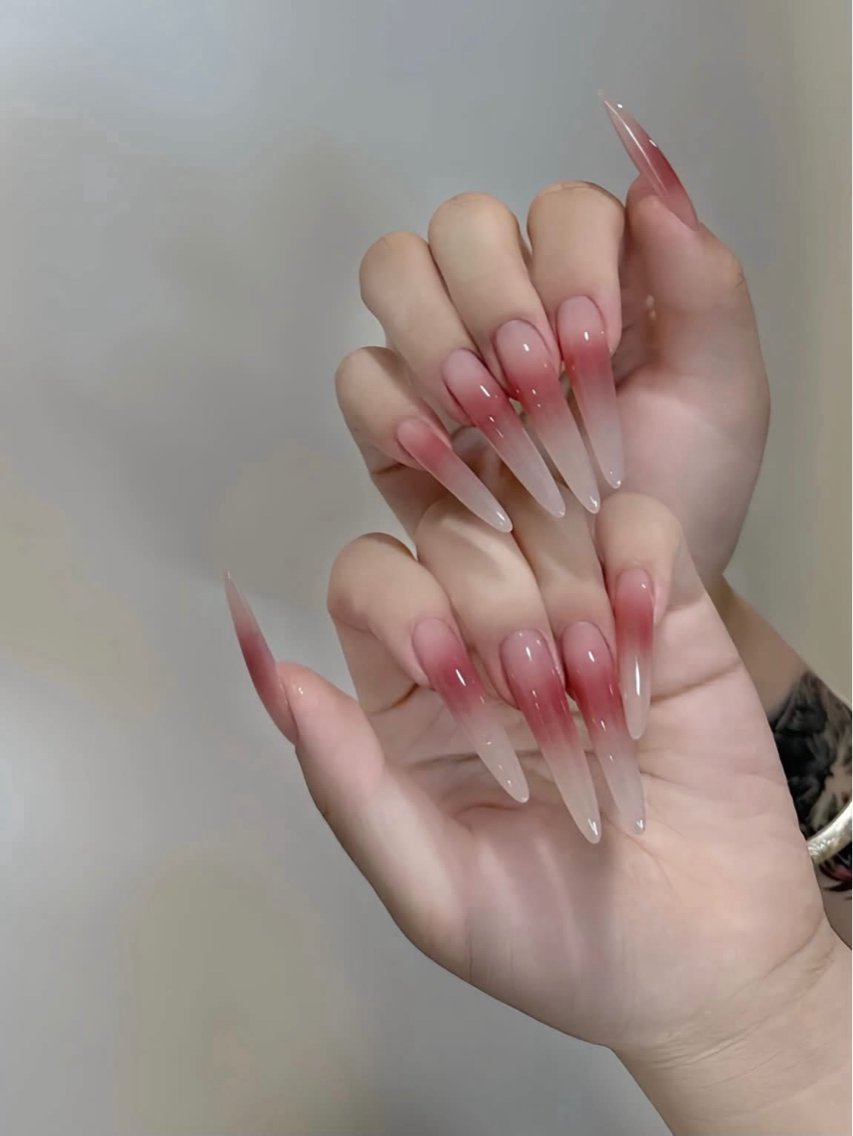 ネイル オーロラネイル 氷ネイル・うるうるネイル 韓国ネイル 水色 夏ネイル ハンドネイル キラキメ 博多nail💅のネイルデザイン