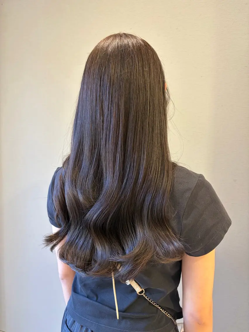 ロング ヘアカラー 椿 さやかのヘアスタイル