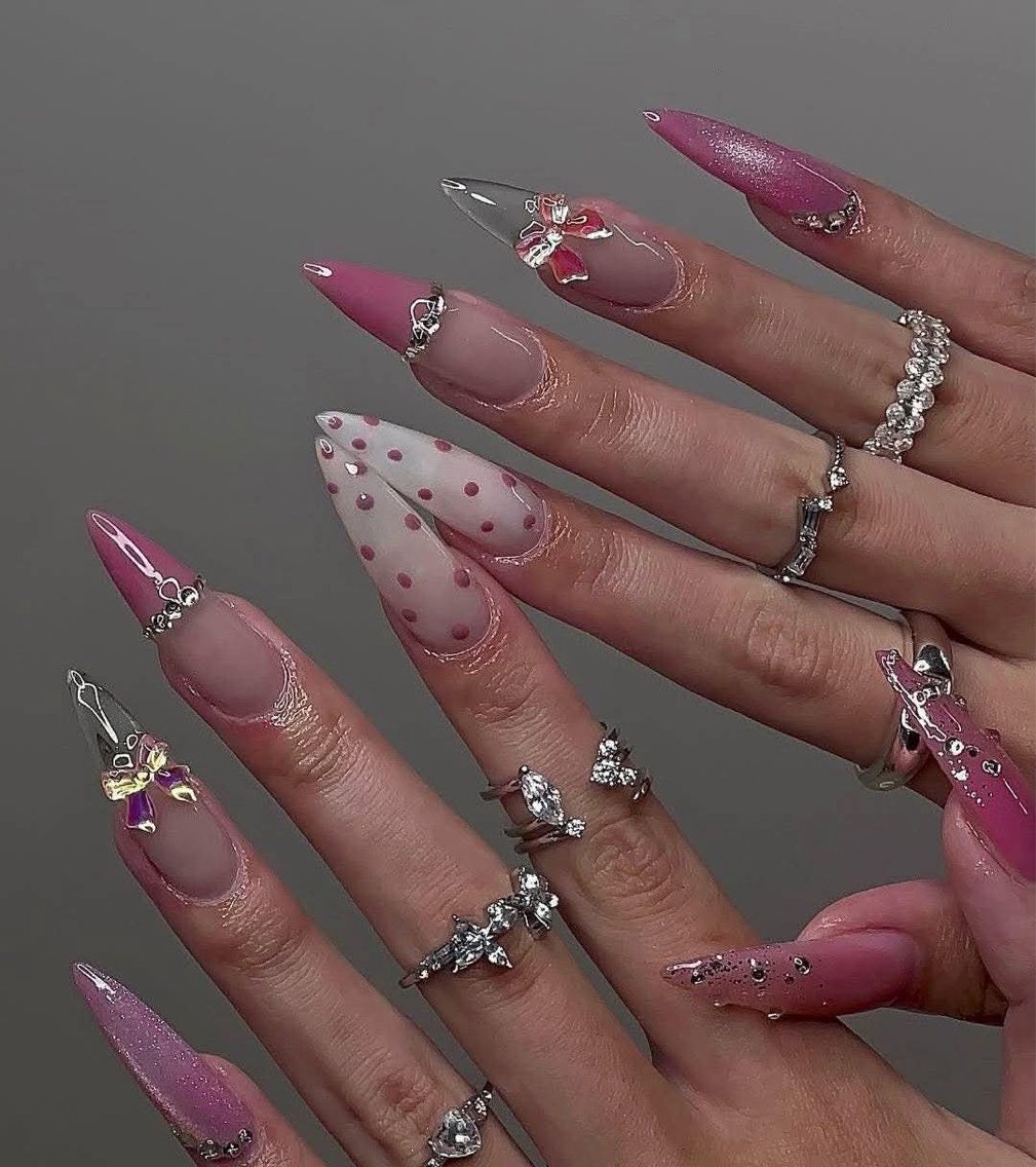 ネイル オーロラネイル 氷ネイル・うるうるネイル 韓国ネイル 水色 夏ネイル ハンドネイル キラキメ 博多nail💅のネイルデザイン