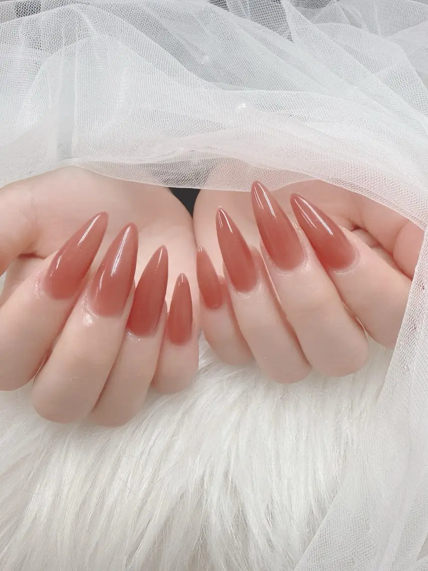 ネイル オーロラネイル クリアネイル フレンチネイル ジェルネイル ガーリー ハンドネイル Sakura Nail Salonのネイルデザイン
