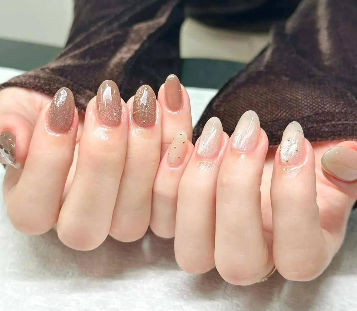 ネイル チークネイル フレンチネイル 韓国ネイル マグネットネイル ミラーネイル ハンドネイル GIN NAILのネイルデザイン