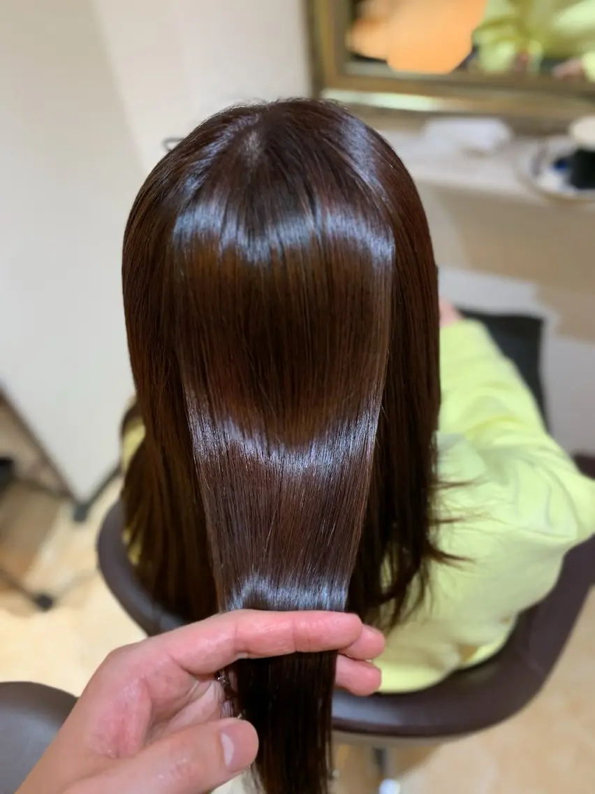 髪質改善サロンが作る【艶カラー】カット＋カラー＋髪質改善トリートメントの写真