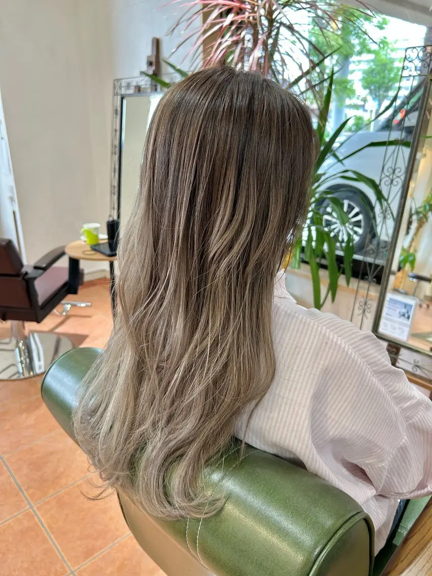 ロング カラー ヘアカラー トリートメント 石井 佑樹のヘアスタイル