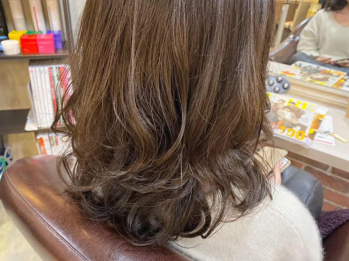 セミロング パーマ セミロングパーマ レイヤーカット/ 根本瑠実のヘアスタイル
