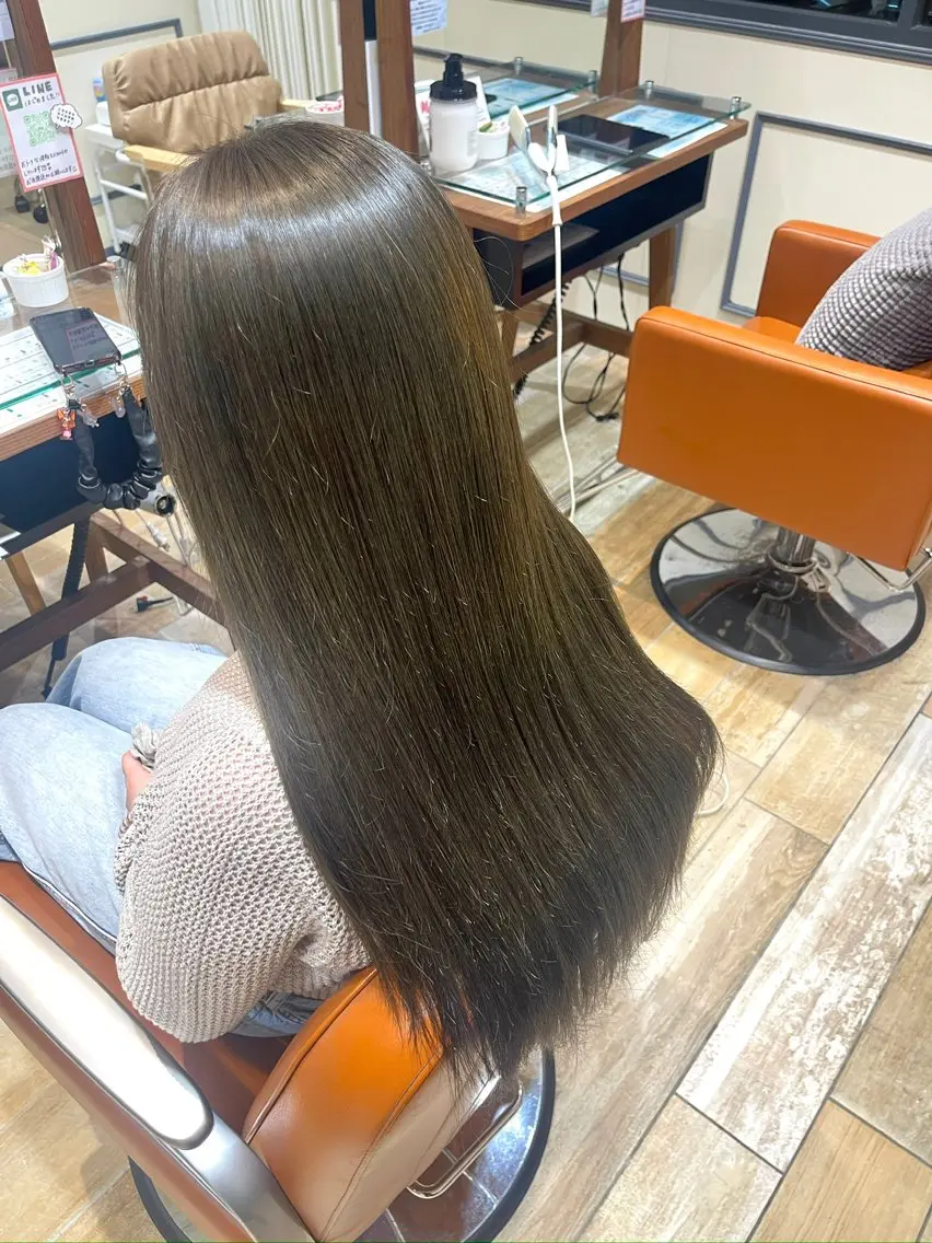 ロング カラー 近 大和のヘアスタイル