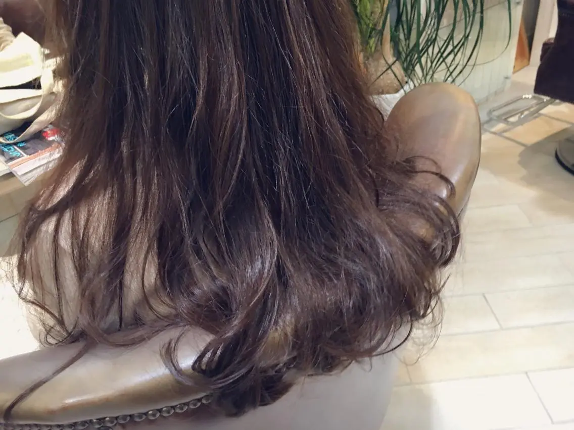 ミディアム セミロング ロング カラー パーマ ハイライトカラー ハイライト 江原 彩華のヘアスタイル