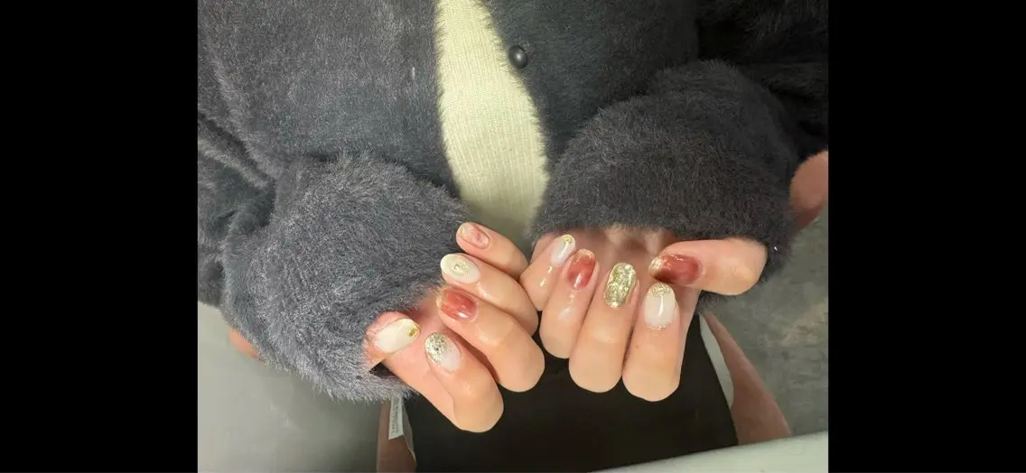 ネイル LAVISH 大和店 emi・:*+のネイルデザイン