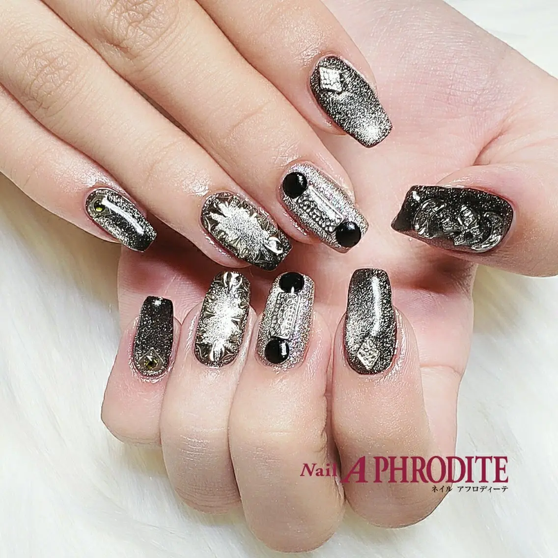 ネイル ジェルネイル ニュアンスネイル ソフトジェル ハンドネイル Nail Aphroditeのネイルデザイン