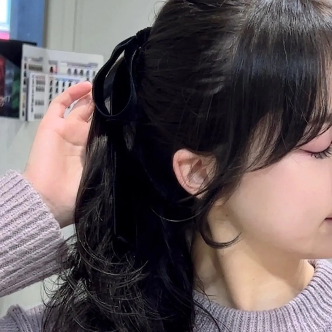 ロング カラー グレージュ 顔周りカット おくれ毛 サイドバング LOVEST Rihoのヘアスタイル