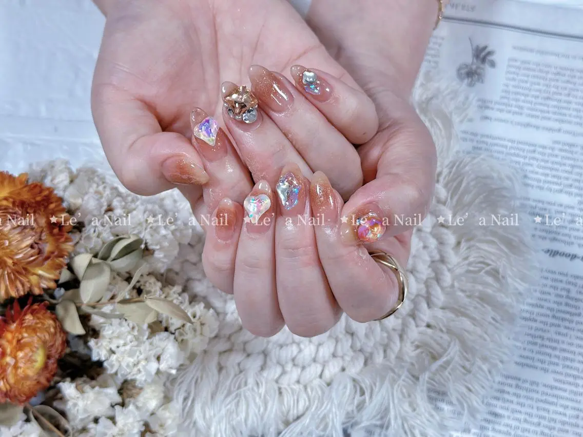 ミディアム カラー ネイル Le’a NailSalonのネイルデザイン