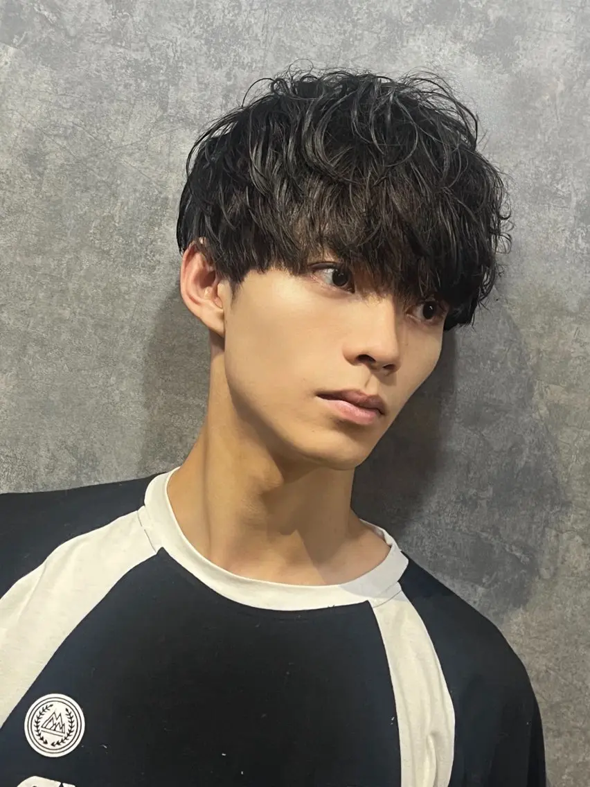 ミディアム パーマ 松浦 将仁のヘアスタイル