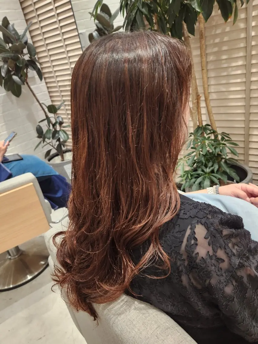 パーマ セミロング パーマ 💜艶髪カラー💜 🎶富川美希🎶のヘアスタイル
