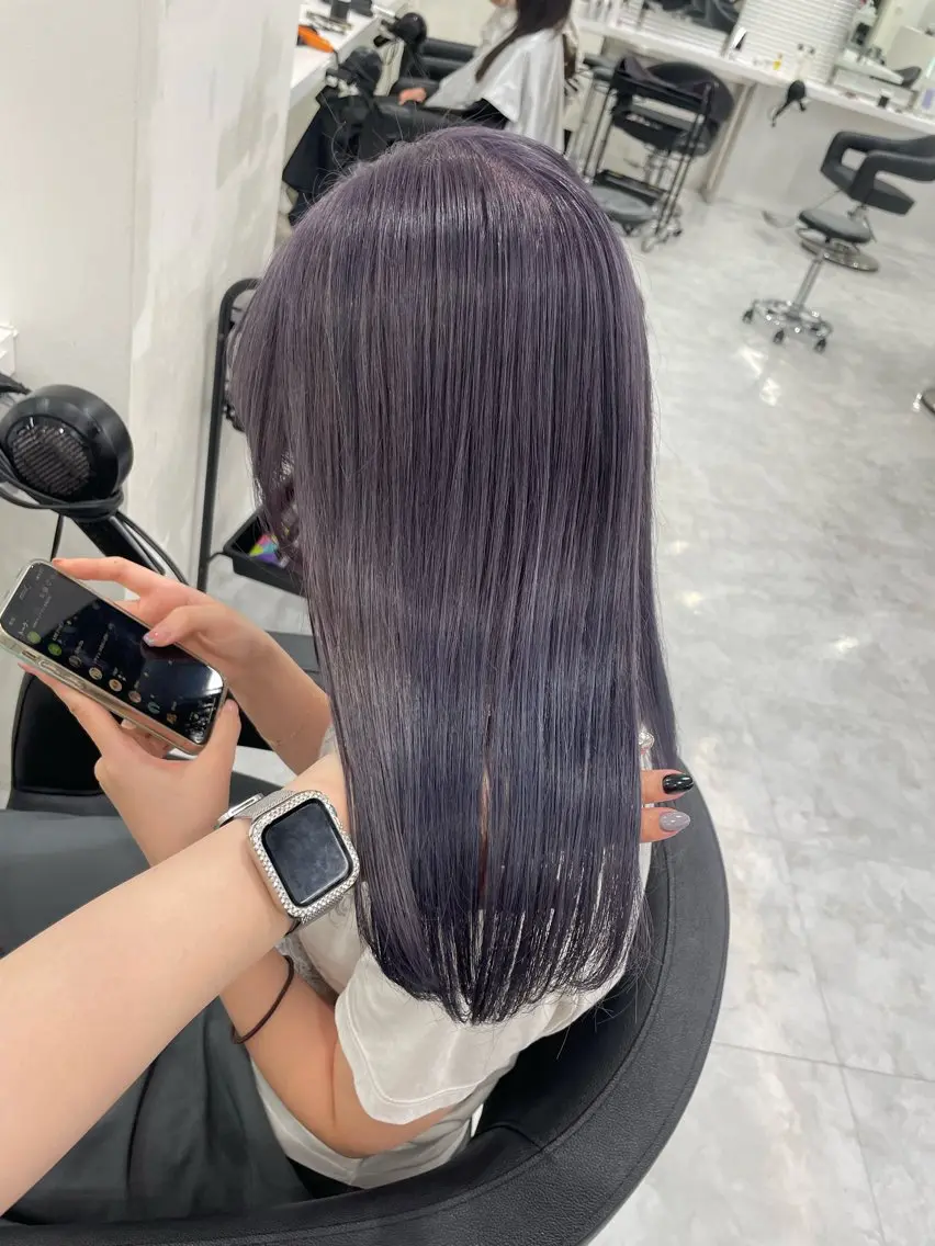ロング カラー グレージュ ラベンダーカラー ラベンダーグレージュ ラベンダーグレー ラベンダー💜 グレージュ🩶のヘアスタイル