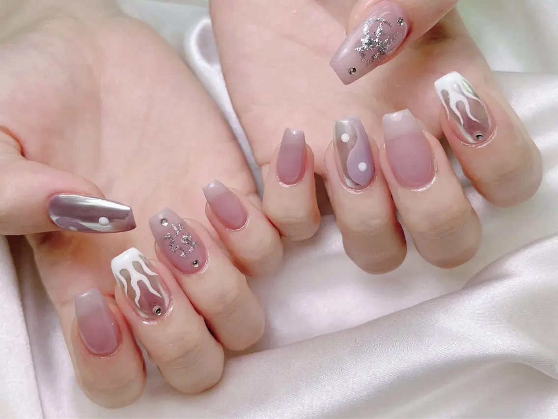 ネイル ハンドネイル lucky nail 歌舞伎町のネイルデザイン