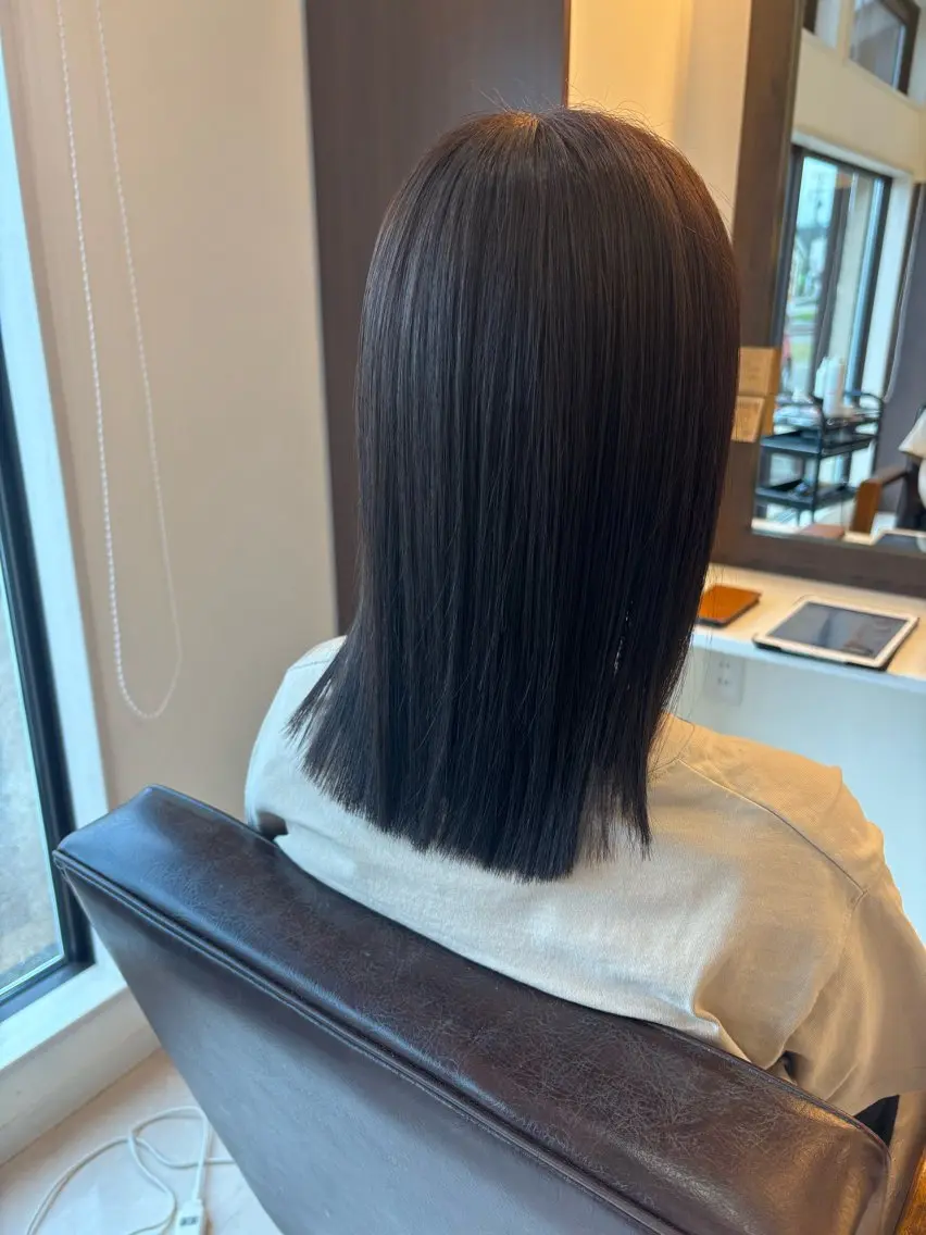 ミディアム カット ヘアカラー 山本 詩織のヘアスタイル