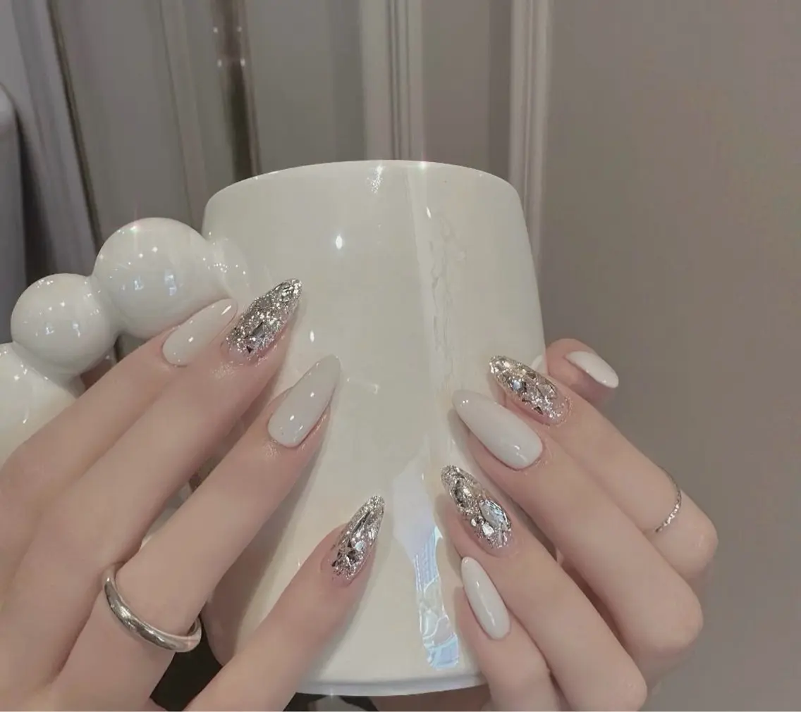 ネイル ハンドネイル ハンドケア beautynail Emiのネイルデザイン