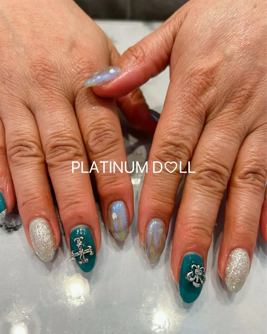 ネイル グラデーション オフィスネイル ワンカラーネイル シンプルネイル ハンドネイル 🎀大人nail /NOISMはな🎀のネイルデザイン