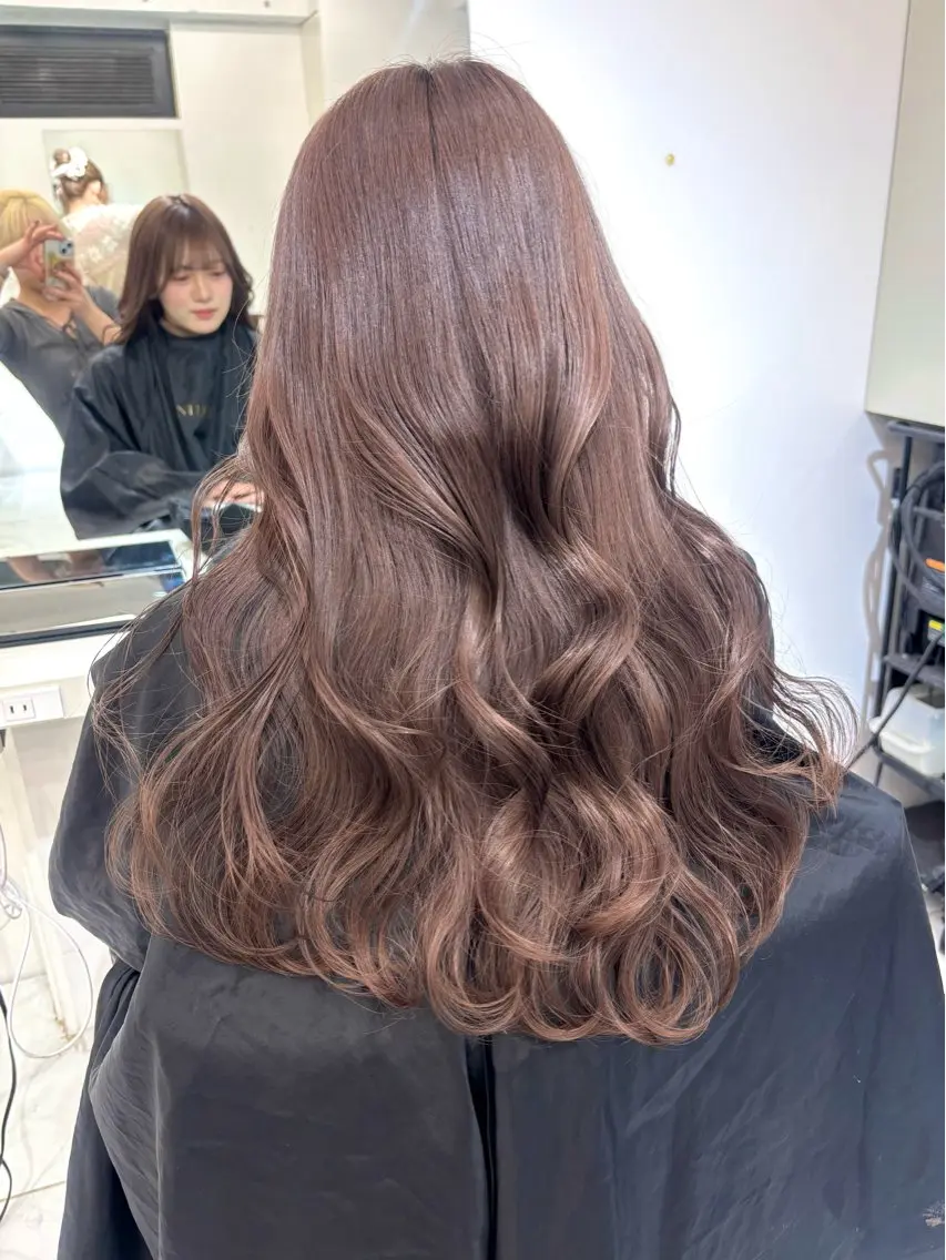 ロング カラー ブリーチ ショコラグレージュ 透明感カラー ダブルカラー グレージュ 🩶大人韓国ヘア 渋谷/Satsukiのヘアスタイル
